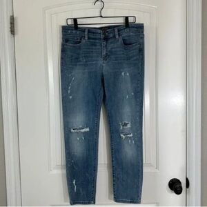 Trendy Blue Distressed Women's Cropped Jeans
